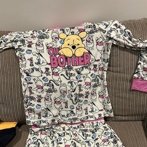 Disney Winnie the Pooh Women’s Velour Pajamas - Pink and White